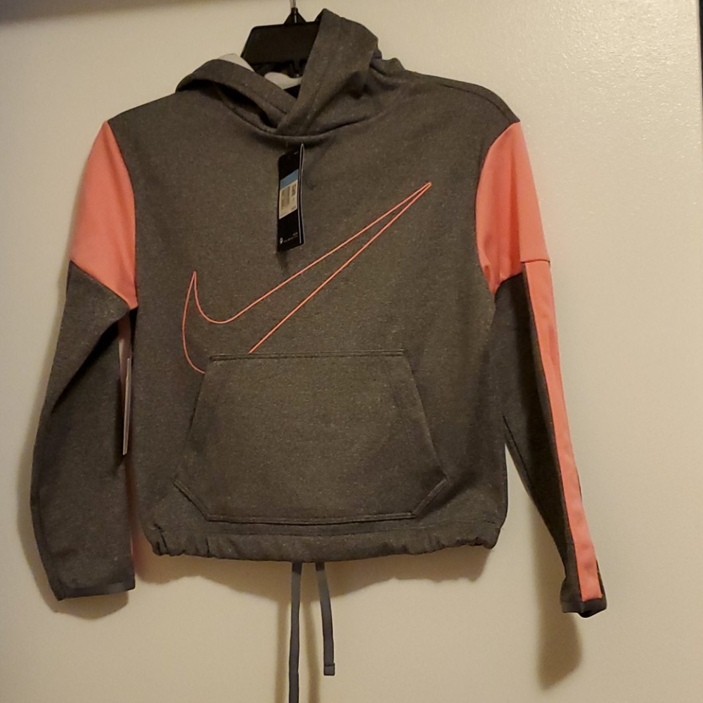 NWT: NIKE Therma Training Hoodie